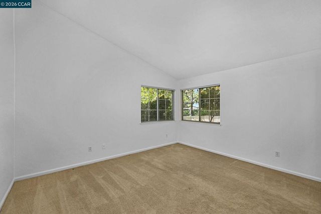 320 Warmcastle Court, Martinez, CA 94553