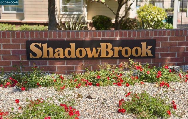 320 Warmcastle Court, Martinez, CA 94553