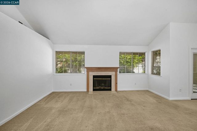 320 Warmcastle Court, Martinez, CA 94553