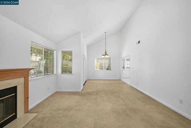 320 Warmcastle Court, Martinez, CA 94553