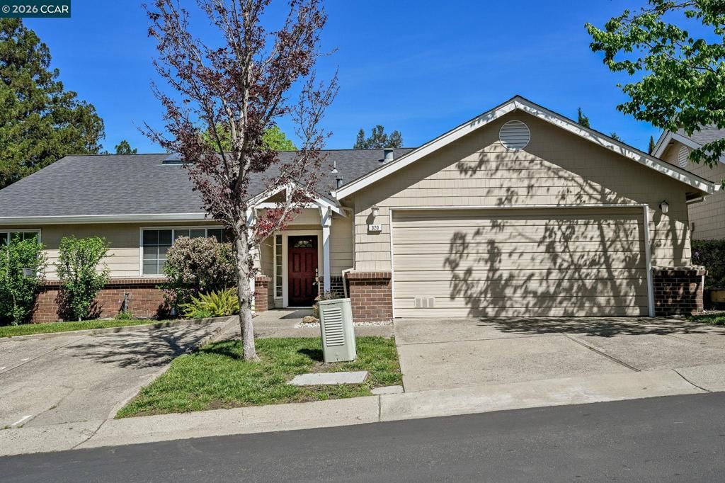 320 Warmcastle Court, Martinez, CA 94553