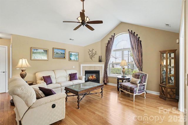 4720 Polo Gate Boulevard, Charlotte, NC 28216