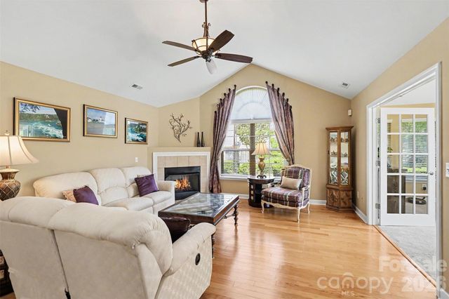 4720 Polo Gate Boulevard, Charlotte, NC 28216