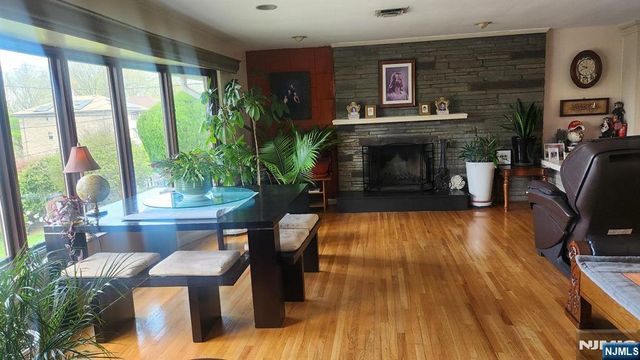 468 Oak Street, Ridgefield, NJ 07657