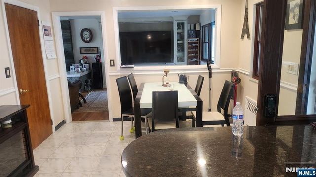 468 Oak Street, Ridgefield, NJ 07657