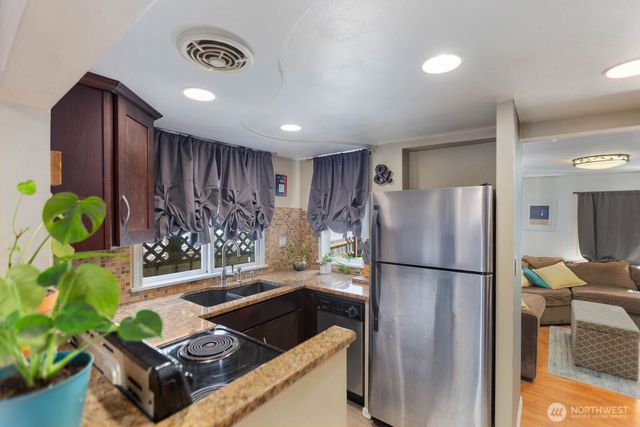 225 74th Street SE, Everett, WA 98203