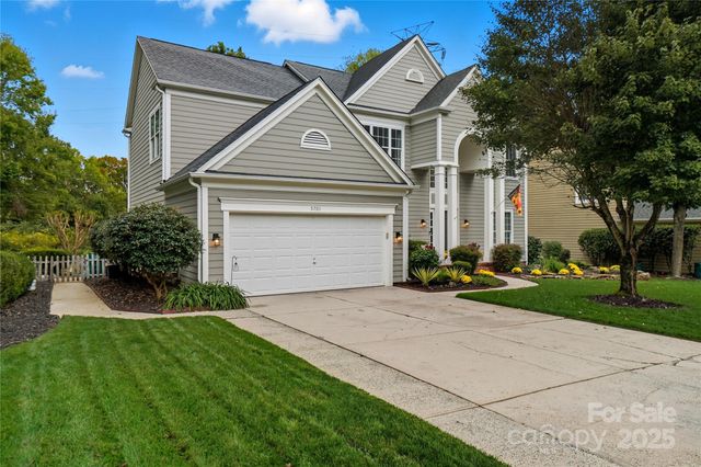 5701 Fairvista Drive, Charlotte, NC 28269