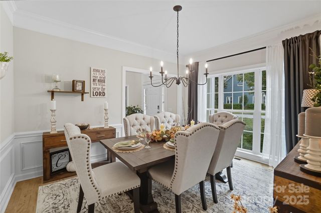 5701 Fairvista Drive, Charlotte, NC 28269