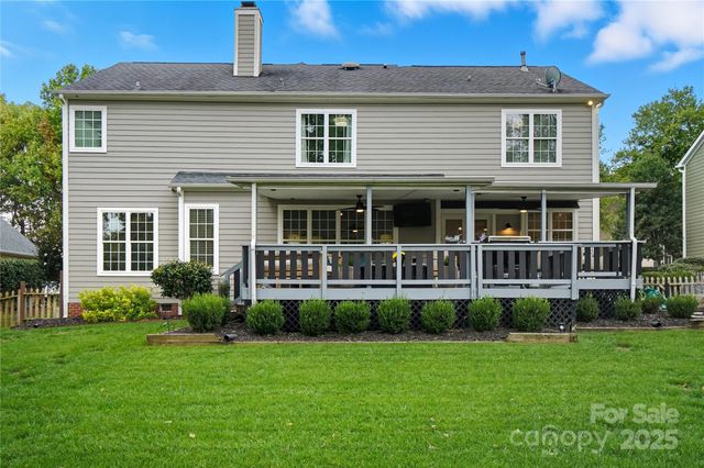 5701 Fairvista Drive, Charlotte, NC 28269