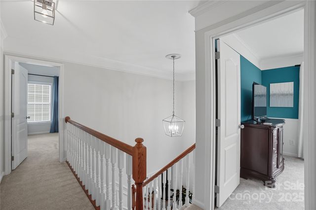 5701 Fairvista Drive, Charlotte, NC 28269