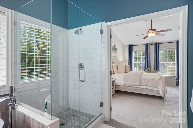 5701 Fairvista Drive, Charlotte, NC 28269