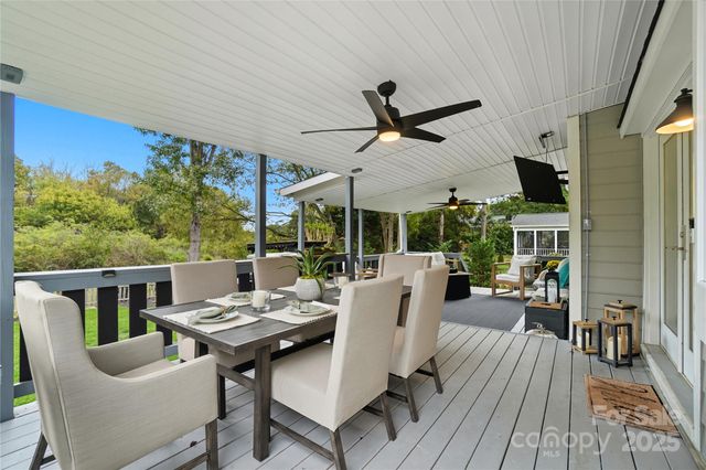 5701 Fairvista Drive, Charlotte, NC 28269