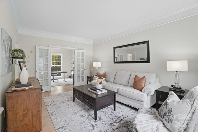 5701 Fairvista Drive, Charlotte, NC 28269