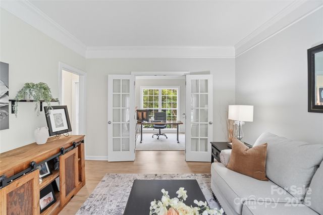 5701 Fairvista Drive, Charlotte, NC 28269