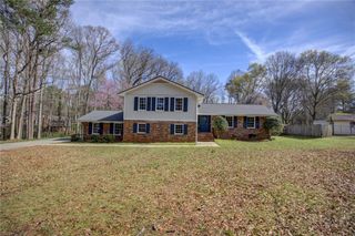 2270 Old Concord Dr SE, Covington, GA 30016