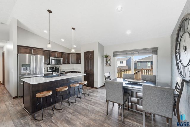 3021 S Keyrell Dr Drive, Sioux Falls, SD 57106