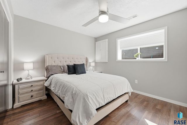 3021 S Keyrell Dr Drive, Sioux Falls, SD 57106