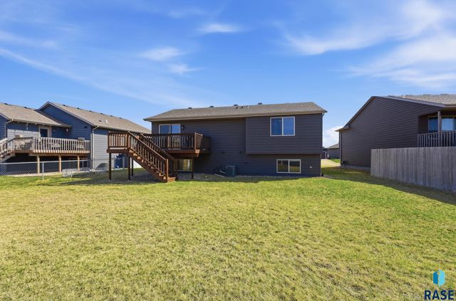 3021 S Keyrell Dr Drive, Sioux Falls, SD 57106
