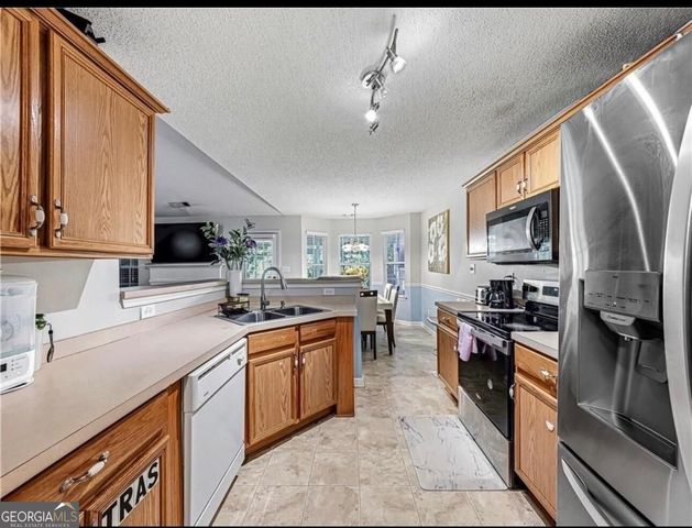 821 Freedom Walk, Locust Grove, GA 30248