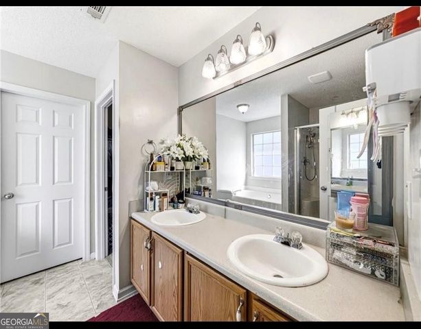 821 Freedom Walk, Locust Grove, GA 30248