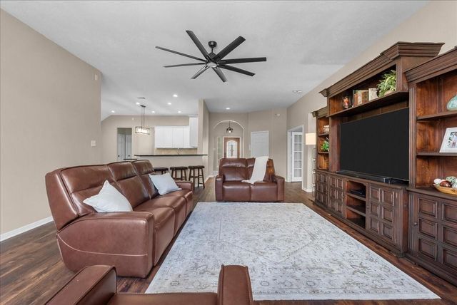 314 Diamond Bay Drive, Dickinson, TX 77539
