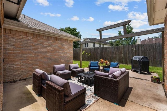 314 Diamond Bay Drive, Dickinson, TX 77539