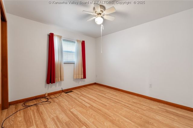 2368 Adams Avenue, St Albans, WV 25177