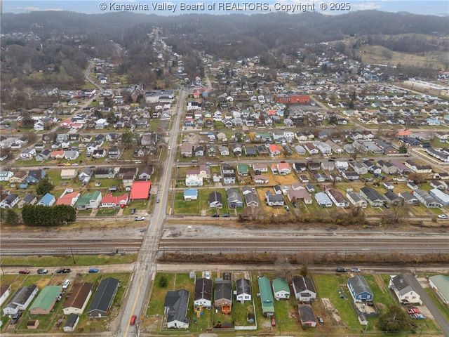 2368 Adams Avenue, St Albans, WV 25177