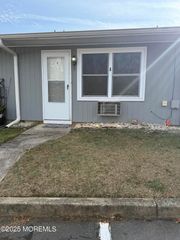 479 Dartmoor Court B, Lakewood, NJ 08701