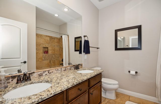 3760 E COVEY Lane, Phoenix, AZ 85050