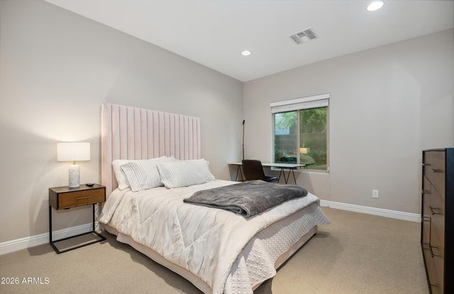 3760 E COVEY Lane, Phoenix, AZ 85050