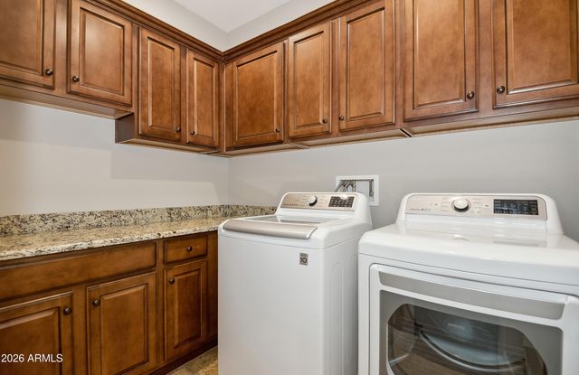 3760 E COVEY Lane, Phoenix, AZ 85050