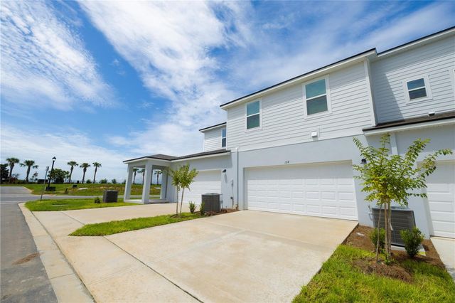 104 ROYAL RANCH ROAD, Groveland, FL 34736