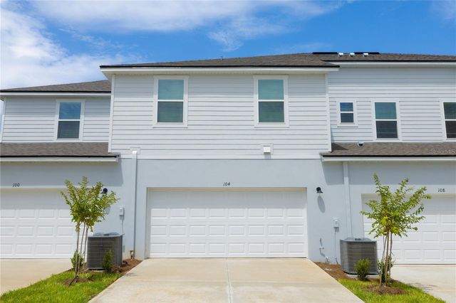 104 ROYAL RANCH ROAD, Groveland, FL 34736