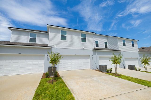 104 ROYAL RANCH ROAD, Groveland, FL 34736