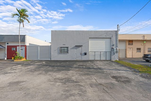 270 SW 33rd Street, Fort Lauderdale, FL 33315