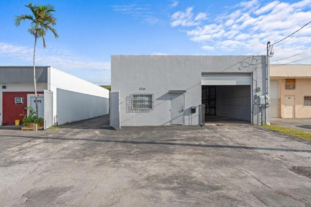 270 SW 33rd Street, Fort Lauderdale, FL 33315