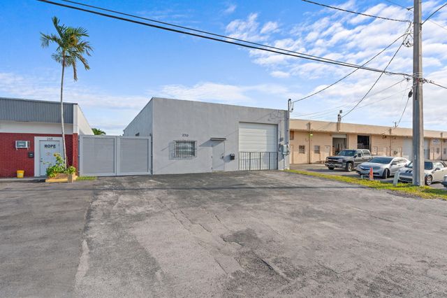 270 SW 33rd Street, Fort Lauderdale, FL 33315