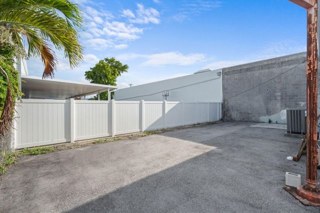 270 SW 33rd Street, Fort Lauderdale, FL 33315