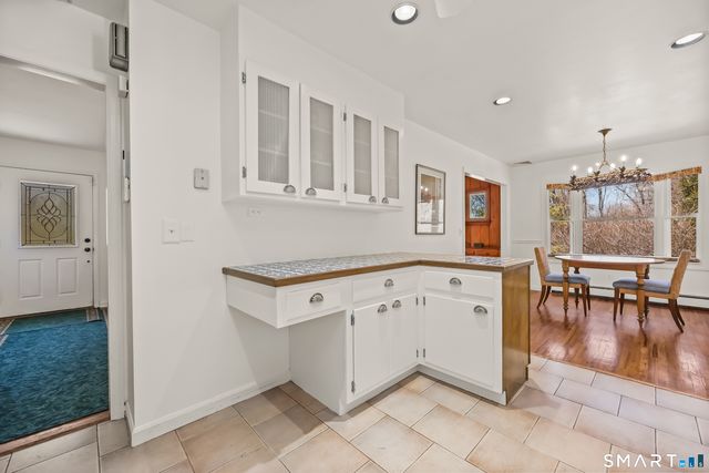 16 Sherwood Road, Ridgefield, CT 06877