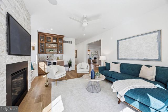 412 E JEFFERSON, Media, PA 19063