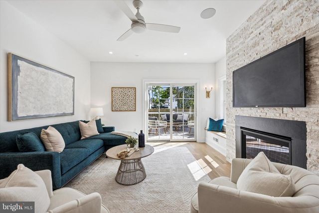 412 E JEFFERSON, Media, PA 19063