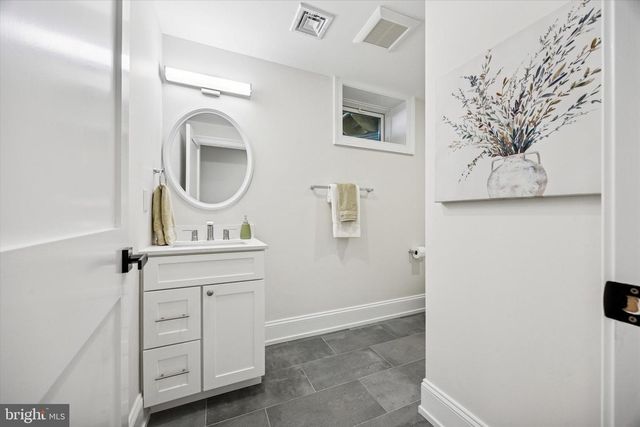 412 E JEFFERSON, Media, PA 19063