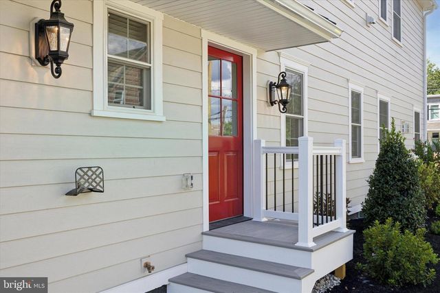 412 E JEFFERSON, Media, PA 19063