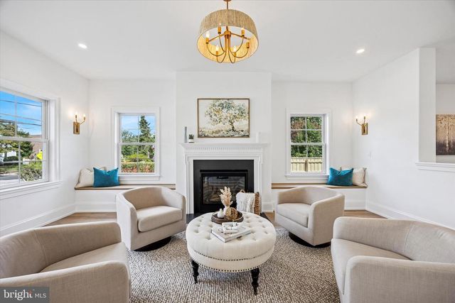 412 E JEFFERSON, Media, PA 19063