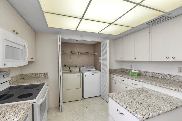 101 SUNSET DRIVE PH1, Sarasota, FL 34236