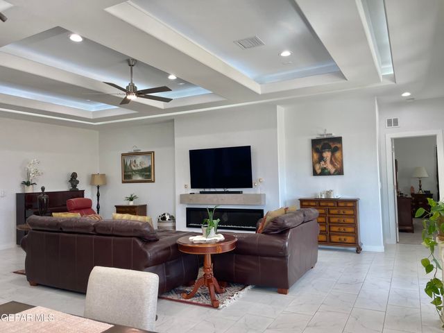 2382 ENCHANTED CROWN Lane, El Paso, TX 79911