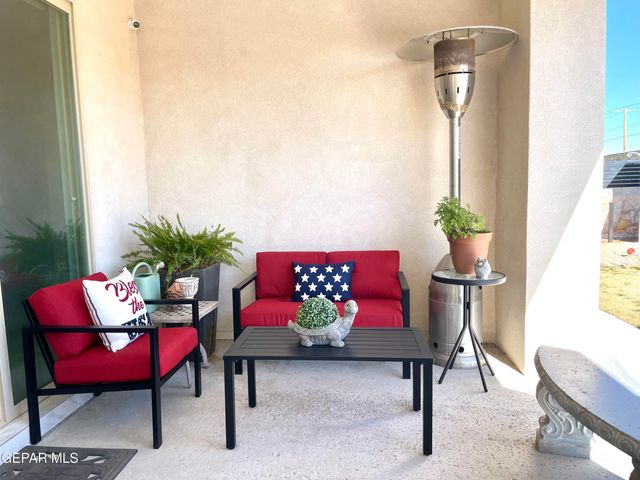 2382 ENCHANTED CROWN Lane, El Paso, TX 79911