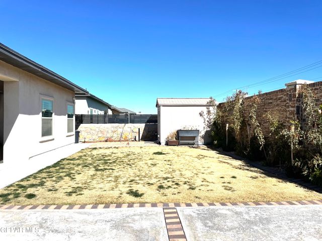 2382 ENCHANTED CROWN Lane, El Paso, TX 79911