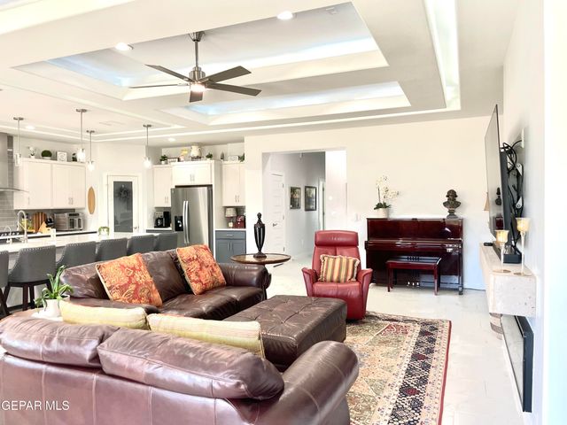 2382 ENCHANTED CROWN Lane, El Paso, TX 79911